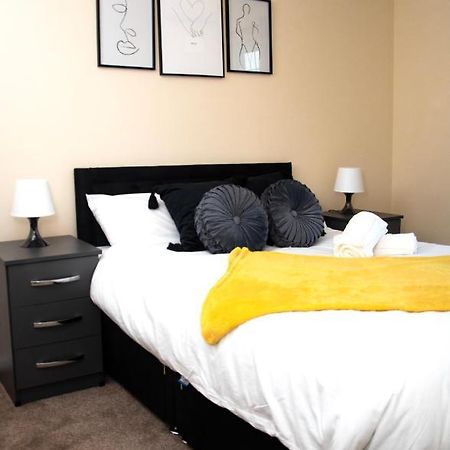 Xb Property - Comfy House Perfect For Families Contractors Relocators West Bromwich Ngoại thất bức ảnh