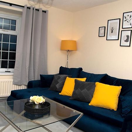 Xb Property - Comfy House Perfect For Families Contractors Relocators West Bromwich Ngoại thất bức ảnh